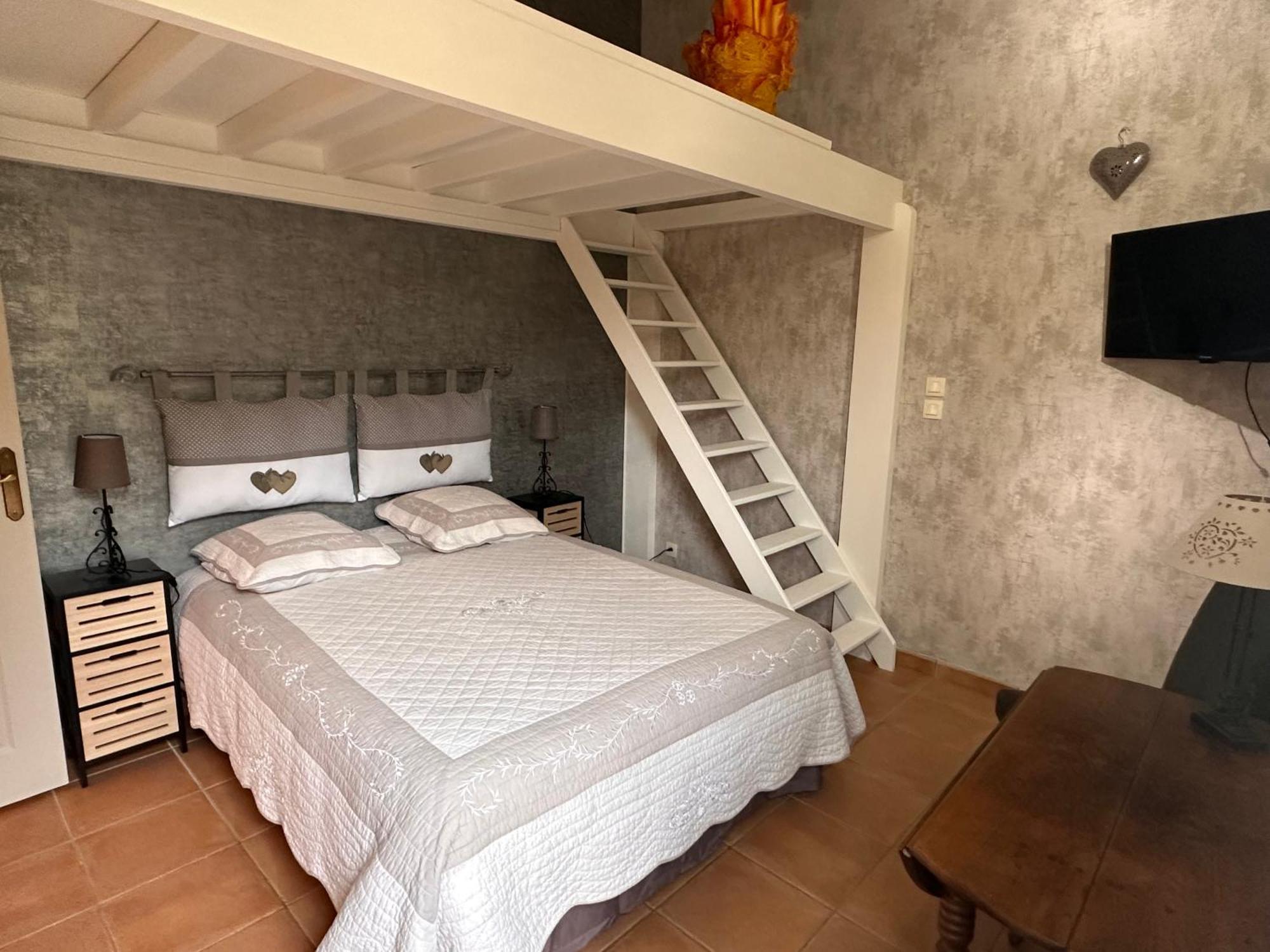Beau Ciel Apartment Chateauneuf-de-Gadagne Ngoại thất bức ảnh